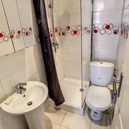 Carre D'or. 2 Mins From The Croisette. 143 * Cannes